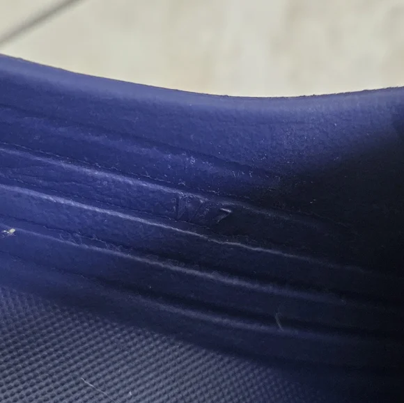 UGG Navy Blue Slip-On Clogs. SZ 7 - Picture 4 of 4